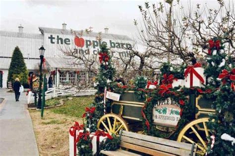 6 of the Best Christmas Shops in Pigeon Forge and Gatlinburg