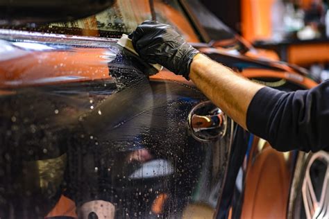 8 Steps to Waxing A Car - Daily Used Tools