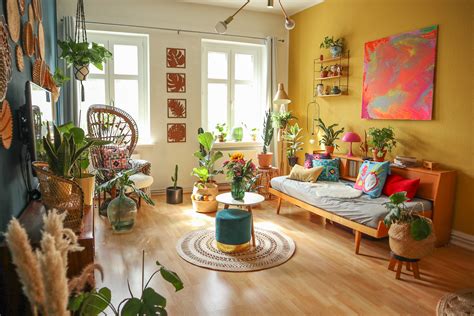 Colourful interior inspiration from a retro + boho Berlin apartment | My Thrifty Life by Cassie ...