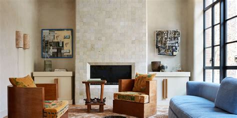 Plaster Walls—a Signature of Warm Modernist Interiors—Are Having a ...