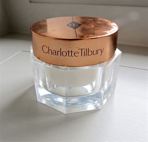 Laura Lucie: CHARLOTTE TILBURY MAGIC CREAM REVIEW