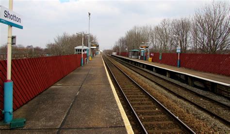 Shotton High Level railway station © Jaggery cc-by-sa/2.0 :: Geograph ...