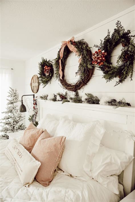 How to Make A Christmas DIY Pottery Barn Wreath