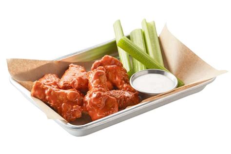 Classic Buffalo Wings | Chuck E. Cheese