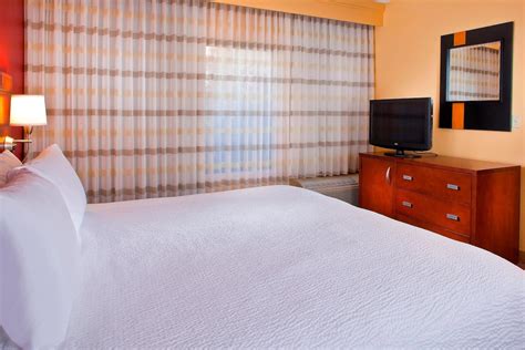 Courtyard by Marriott Orlando Airport Reviews, Deals & Photos 2024 - Expedia