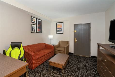 Wingate by Wyndham Memphis East | Memphis, TN Hotels