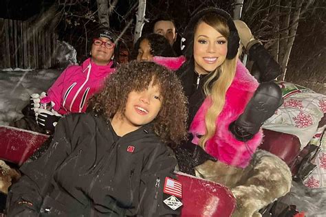 Mariah Carey and twins Monroe and Moroccan enjoy sleigh ride on ...