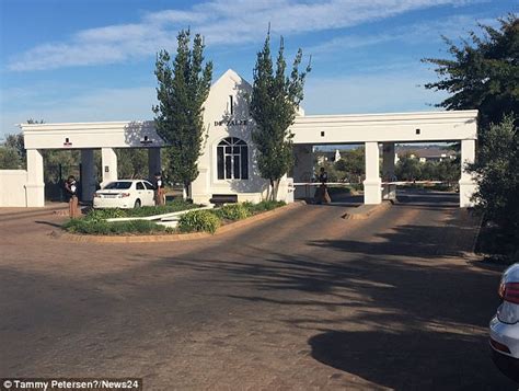 South African home where Henri van Breda 'killed family' | Daily Mail Online