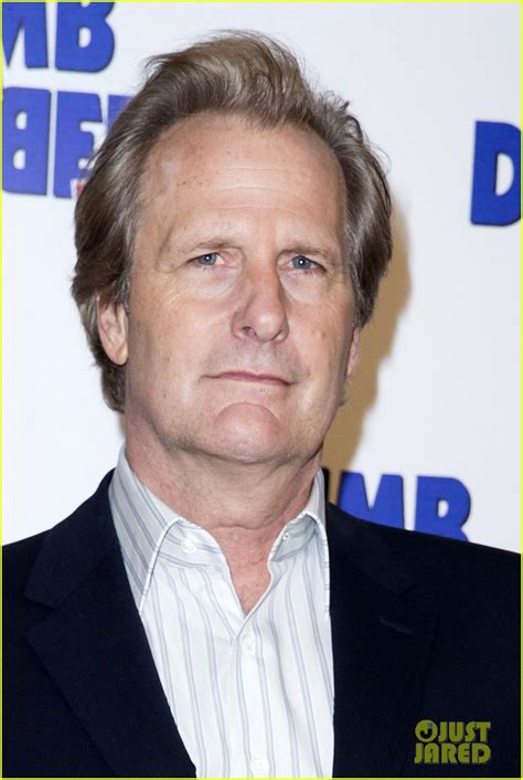 Jeff Daniels is Glad 'The Newsroom' Isn't Going On 'Too Long': Photo ...