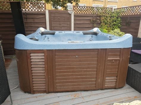 Catalina Xl 11000 Hot Tub for sale from United Kingdom