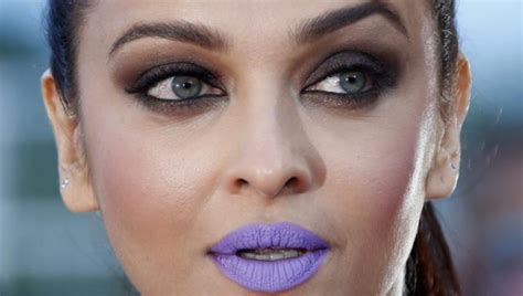 Aishwarya Rai with Funky purple lipstick at Cannes 2015 | fliqy