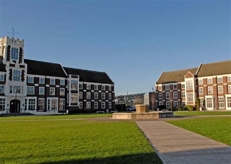 Loughborough University: Fees, Reviews, Rankings, Courses & Contact info