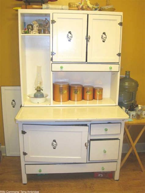 These Hoosier Cabinets Are Giving Us Major Kitchen Envy | Dusty Old Thing