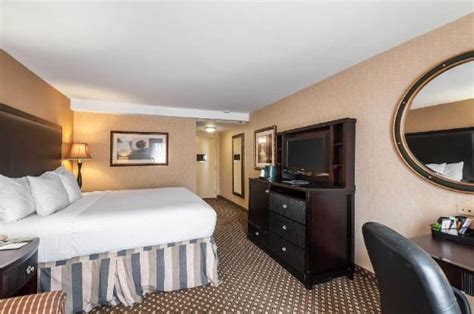 Budget Hotel in Leesburg (VA) : Clarion Hotel & Conference Center Leesburg Leesburg (VA) United ...