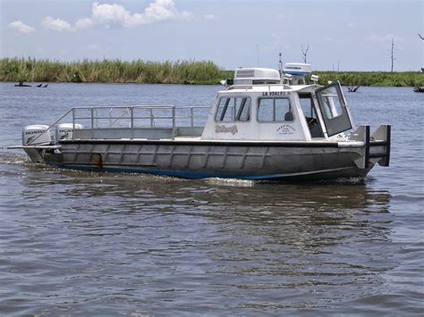 C & M Boat Rentals: Work Boat Rentals in Lafitte Louisiana