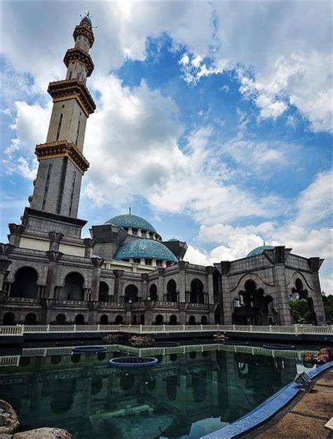 Federal Territory Mosque - Kuala Lumpur