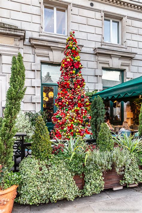 Covent Garden Christmas - Photos of the Best of the Season in London