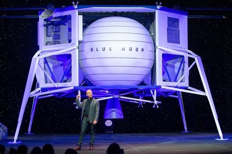 Blue Origin and SpaceX Win Contracts to Develop NASA's Moon Spacecraft