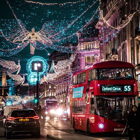 16 Ways to Celebrate Christmas in the British Tradition | Anago Marketing