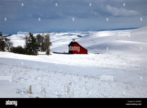 Palouse hills Idaho winter scenic Stock Photo - Alamy