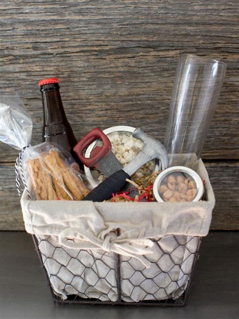 Make Your Own Picnic Gift Basket | Unique gift baskets, Christmas gift baskets, Christmas baskets