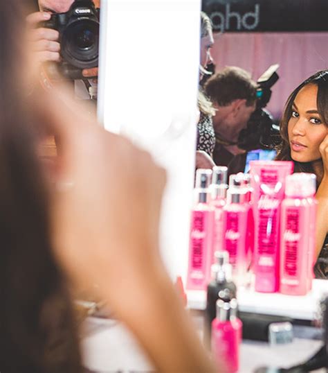 22 Exclusive Behind-The-Scenes Photos From The Victoria’s Secret ...