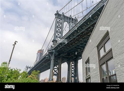 Famous bridges of New York Stock Photo - Alamy