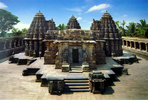 Sri Chennakeshava Temple (Somnathpur) | Beautiful places to visit, Indian architecture ...