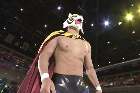 Tiger Mask W Makes His 'King Of Pro Wrestling' Debut