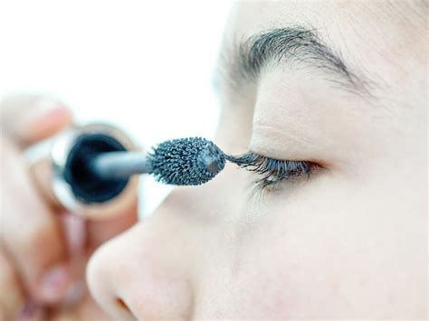 9 Makeup Tips for People Whose Eyes Water All the Time | SELF