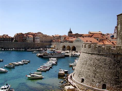 Dubrovnik || Croatia – Weirdly Beautiful Places # 5 | Khichdi Online ...