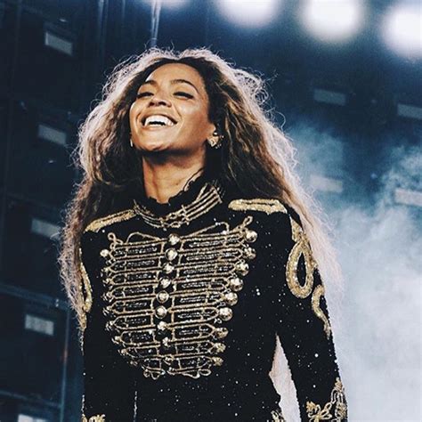 The most slay-worthy costumes from Beyonce's Formation tour - Fashion ...