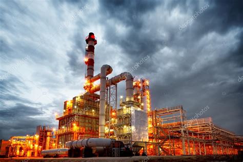 Oil and Gas Processing Plant Stock Photo by ©photollurg2 52686115