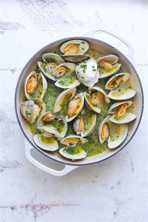 Steamed Clams with White Wine, Garlic and Butter - Craving California