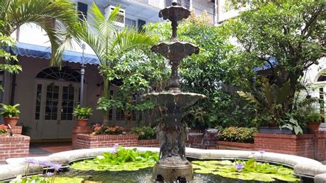 New orleans courtyard | Outdoor, Courtyard, Outdoor decor