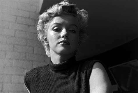 Download Celebrity Marilyn Monroe HD Wallpaper