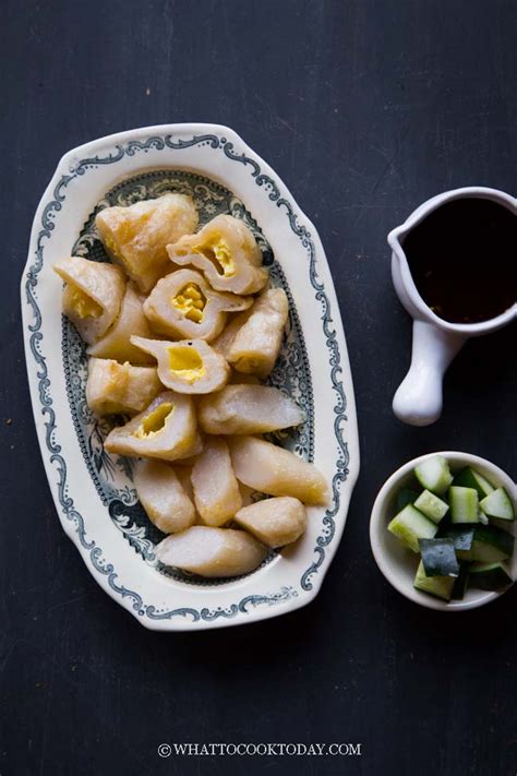 Pempek Ikan Palembang Saus Cuko (Indonesian Fish Cakes)