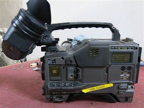 Sony DNW-9WSP betacam SX camcorder with viewfinder - N.I Broadcast Ltd