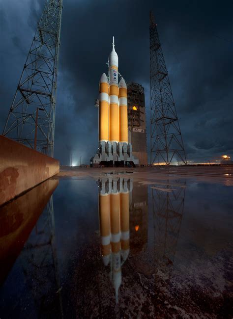 nasa orion launch hq high res photos (11) | Orion spacecraft, Orion ...