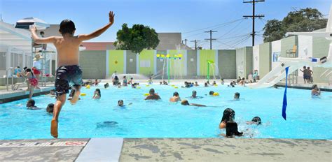 Central Recreation Center Pool: Play and Exercise Space – urbanNext