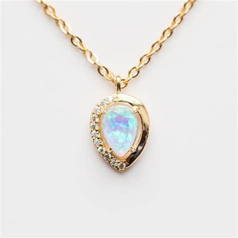 Opal Jewelry to Shop, Because Iridescent Is the New Black | StyleCaster