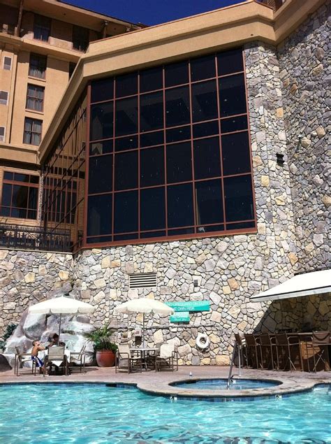 Chukchansi Gold Resort & Casino Pool Pictures & Reviews - Tripadvisor