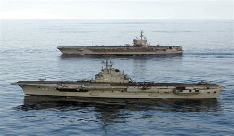 NAe A-12 São Paulo and CVN-76 USS Ronald Reagan | Aircraft carrier, Navy aircraft carrier, Navy ...