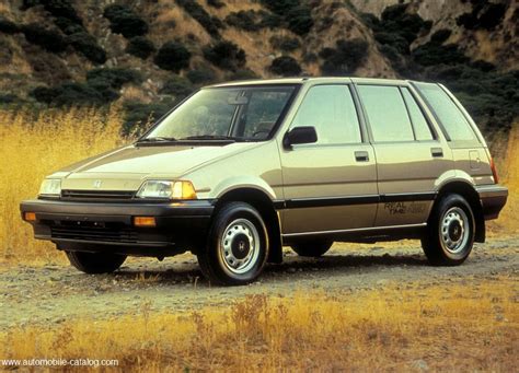 Is Old New Again? 1987 Honda Civic Wagon 4WD vs 2016 Honda HR-V AWD ...