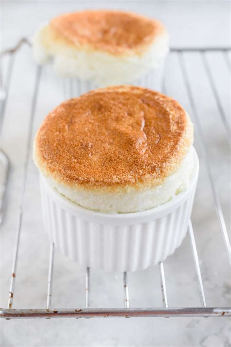 Simple Vanilla Soufflé Dessert Recipe