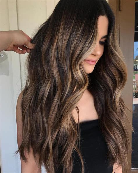 HugeDomains.com | Brunette balayage hair, Hair color balayage, Balayage hair