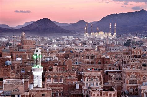 Stunning HD Wallpaper of Al Saleh Mosque Minaret, Sana'a, Yemen