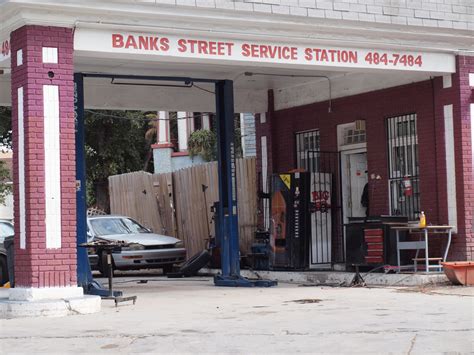 angels and people, life in New Orleans: corner of Banks and S. Alexander