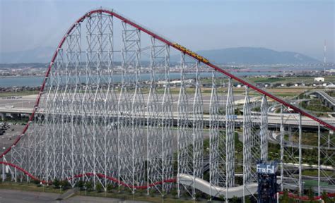 Steel Dragon 2000 Roller Coaster