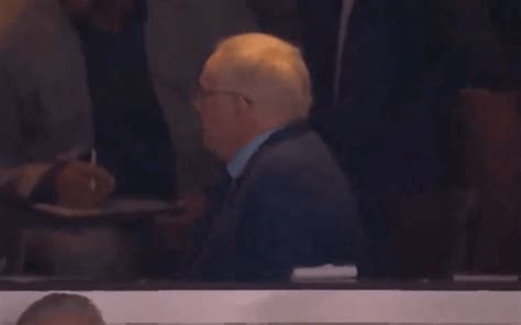 Video: Jerry Jones' Reaction To Trailing 20-0 Is Going Viral - The Spun